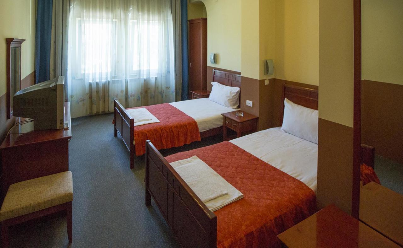 Hotel Atlas Novi Pazar Exterior photo
